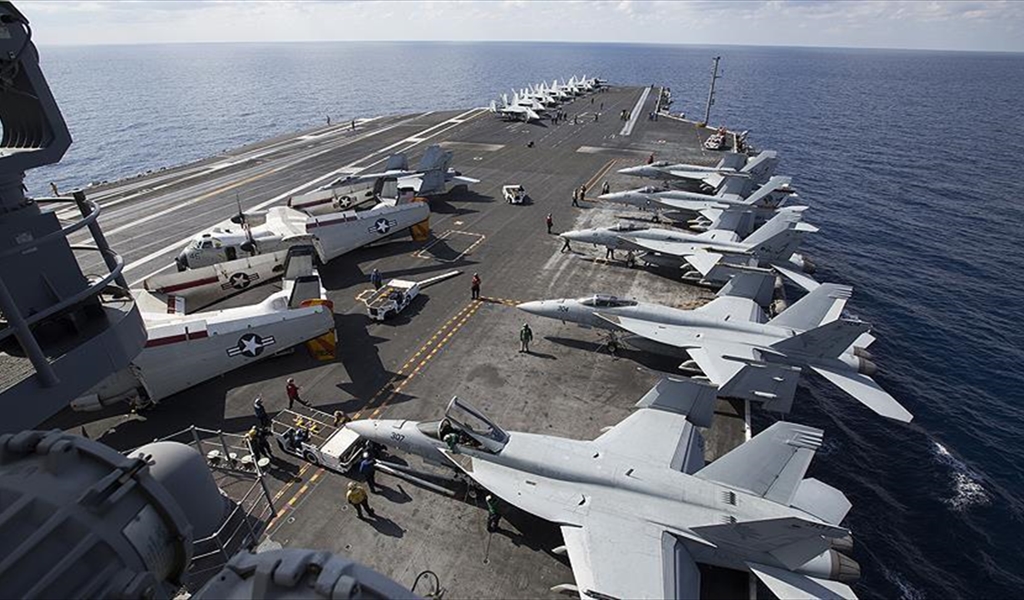 حاملة الطائرات «جورج بوش» تعود إلى الشرق الأوسط