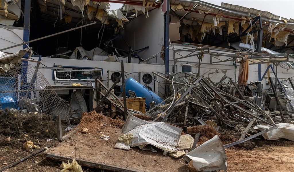 "خسارة كاملة"..إيران تدمر مصنع مسيرات في “تل أبيب”