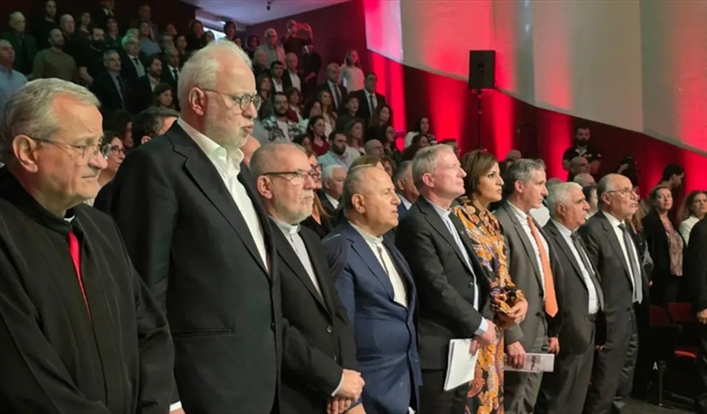 المشاركون في حفل تكريم دكاش