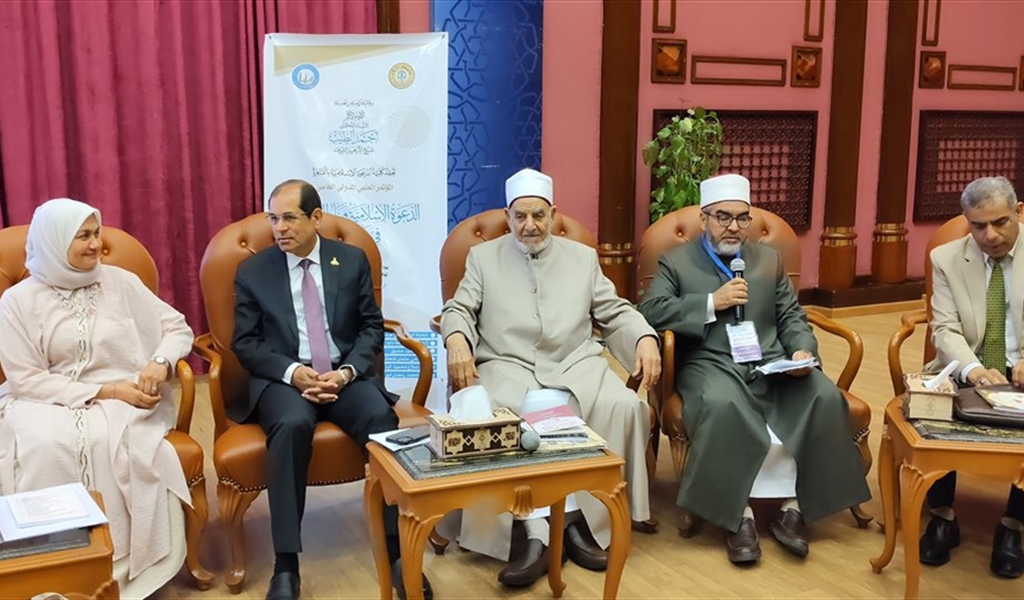 المشاركون في الندوة