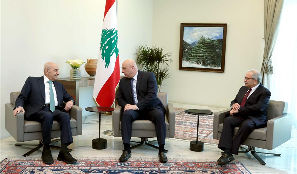 الخلاف الرئاسي يصبُّ في مصلحة إيران وإسرائيل؟