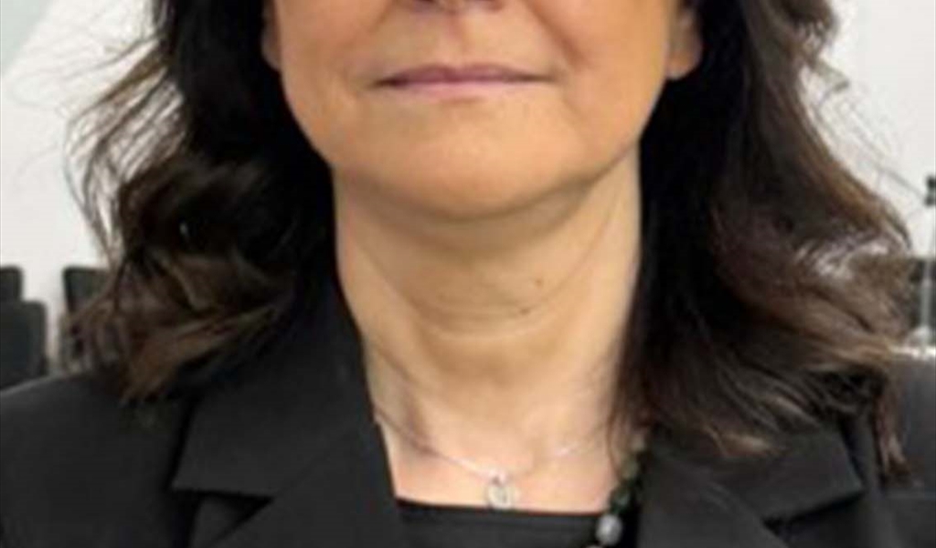 الريّسة ديانا علي طباره