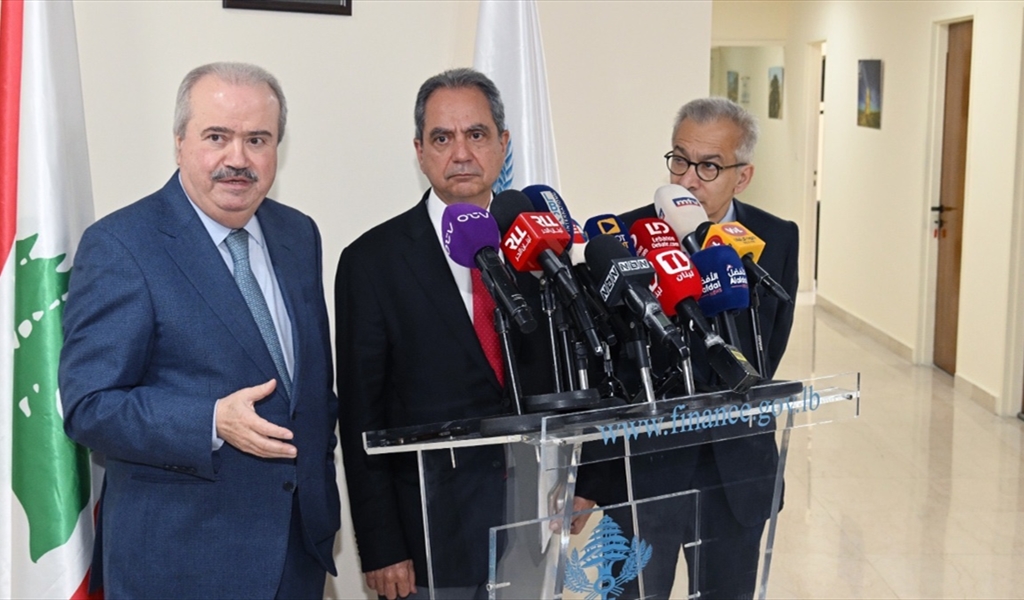 الوزراء جابر والصدي والبساط يتحدثون بعد الاجتماع