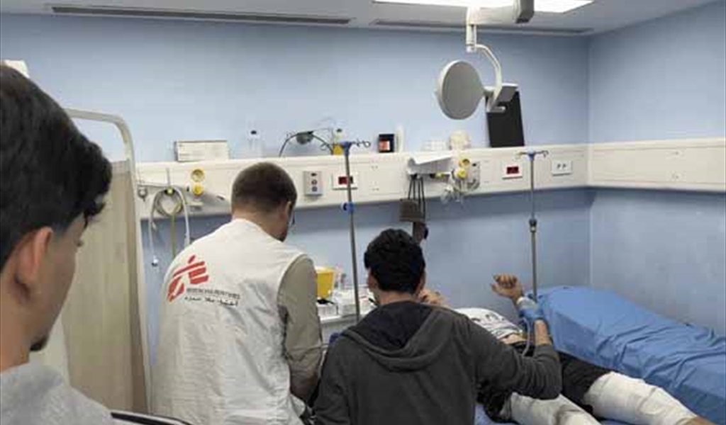 أطباء بلا حدود: وقف للنار بالاسم فقط.. القوات الإسرائيلية تواصل قتل الناس في جنوب لبنان