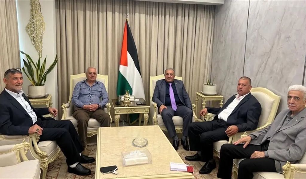 السفير الأسعد مستقبلاً الوفد