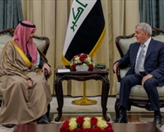 الرئيس العراقي مستقبلاً وزير الخارجية السعودي