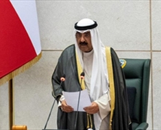 ولي العهد الشيخ مشعل الأحمد الجابر الصباح متحدثاً خلال افتتاح البرلمان