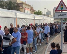 طوابير طويلة للبنانيين المسجلين للاقتراع في دبي
