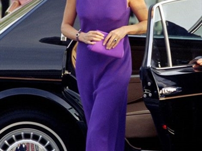 الكشف عن قبر الأميرة ديانا "الحقيقي".. سلسلة من الأحداث تؤكد أن موقعه تغيّر في آخر لحظة!