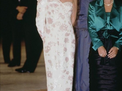 الكشف عن قبر الأميرة ديانا "الحقيقي".. سلسلة من الأحداث تؤكد أن موقعه تغيّر في آخر لحظة!