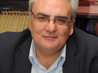 د. كامل صالح: - هناك ثرثرة شعر