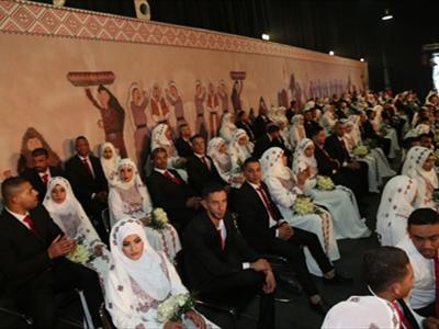 عباس يرعى أكبر عرس جماعي وطني في لبنان 392 عريساً وعروساً زفوا بحضور حاشد في صيدا