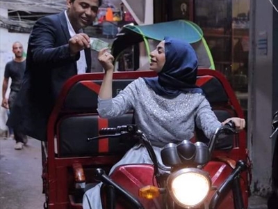 ريان وسميح.. «قصة حب في المخيم» تُترجم صورًا تصل الى الملايين!