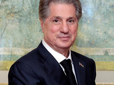 الرئيس أمين الجميل