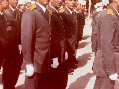 اللواء إبراهيم خريجاً في الكلية الحربية