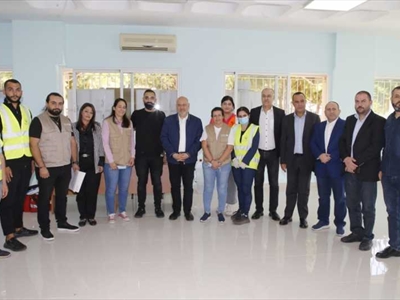 وزير الصحة خلال الجولة