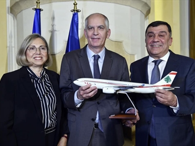 السفير الفرنسي في بيروت يكرّم شركة طيران الشرق الأوسط