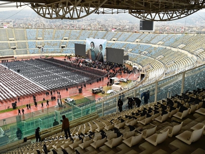 بالصور... التحضيرات شبه مكتملة والمدينة الرياضية تتحضّر للتشيع الكبير غداً