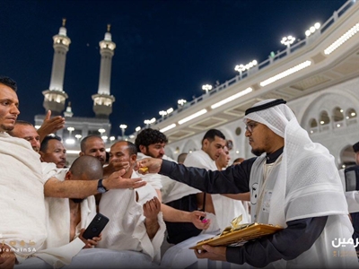 بالصور:  اول ايام عيد الفطر في المسجد الحرام