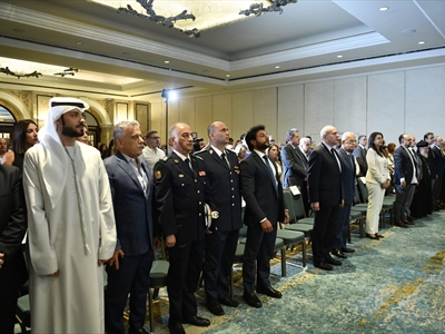 الحامض وقع كتابه عن اللامركزية الإدارية والتنمية المستدامة