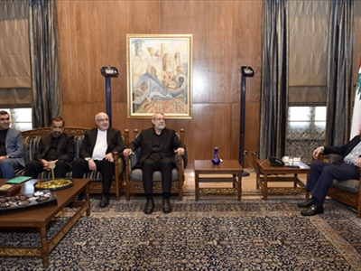 الرئيس بري خلال اجتماعه مع لاريجاني والوفد المرافق (محمود يوسف)