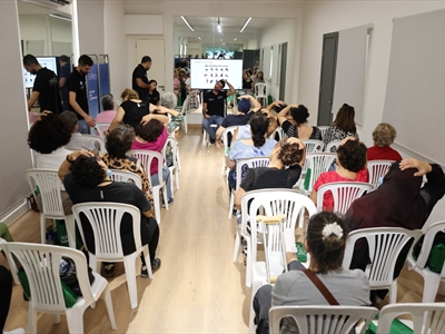 العيادة المتنقّلة للجامعة اللبنانية الأميركية – مستشفى رزق في مهمة دعم لمرضى السرطان بجمعية بربارة نصار في اليوم العالمي للعلاج الفيزيائي