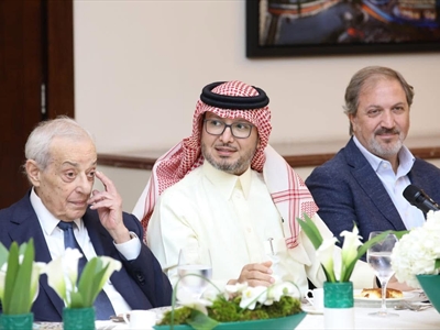 سفير المملكة في لبنان في لقاء حواري مع شخصيات بيروتية بضيافة النائب مخزومي