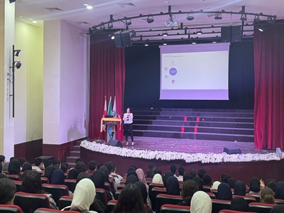 الدكتورة ريمُ حجيج ورحلةَ التوجيهِ والإرشادِ نحو الجامعاتِ الألمانية