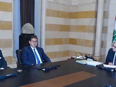 الرئيس سلام خلال لقائه مدير المخابرات المصرية اللواء حسن رشاد (تصوير: محمود يوسف)