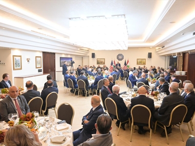 مخزومي أولم على شرف ديفيد هيل: بناء الدولة يبدأ بنزع سلاح الميليشيات