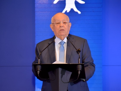 الوزير السابق رشيد درباس يلقي كلمته