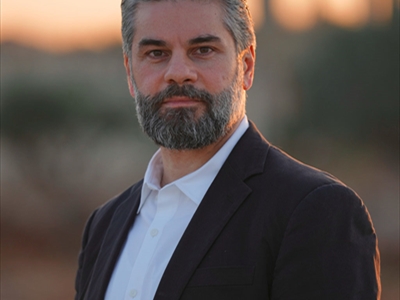 الدكتور مصطفى قراعلي