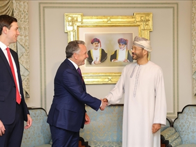 ..ومع الفريق الأميركي ويتكوف كوشنير