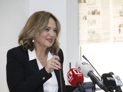 عويس تتلو الميثاق