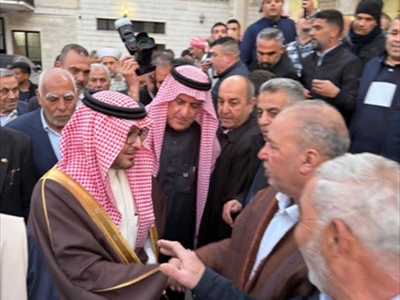 السفير بخاري مع النائب سليمان والحشود المرحّبة في وادي خالد