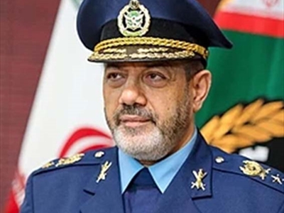 عزيز نصير زادة  وزير الدفاع