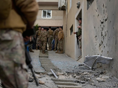 مكان سقوط شظايا الصاروخ على ساحل علما