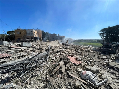 الدمار الذي خلفته الغارة على ميفدون