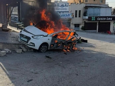 السيارة المستهدفة على دوار كفررمان