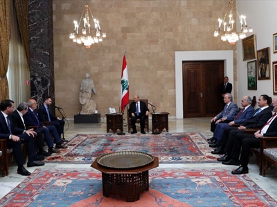 الرئيس عون يلتقي كتلة اللقاء الديموقراطي