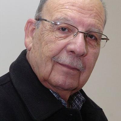 الياس العطروني