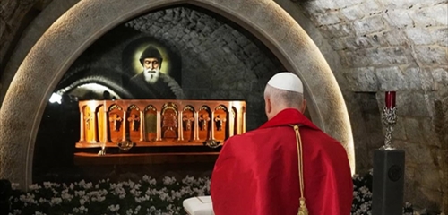 زيارة رئيس الوزراء القطري بعد الوزير المصري مؤشر لخطورة الوضع