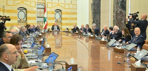 قرارات الحكومة تقابل برفض شعبي وعمالي واسع .. وتحذيرات من [...]