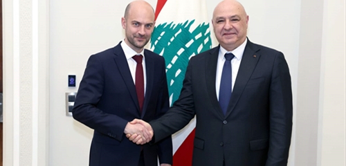 باريس «ساعي بريد» متعثّر.. زيارة وزير خارجيتها استكمال لـ «البروباغندا [...]