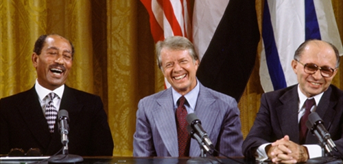 هل يدخل لبنان المسار الذي بدأ في كامب ديفيد؟