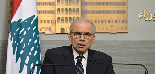 نواف سلام يواجه إيران وحزبها بقوة الدولة