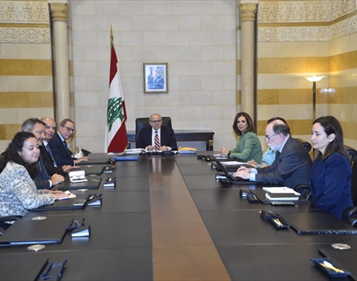 سلام التقى مستشار ماكرون ووفداً بريطانياً: مشروع الفجوة المالية دخل مراحله النهائية