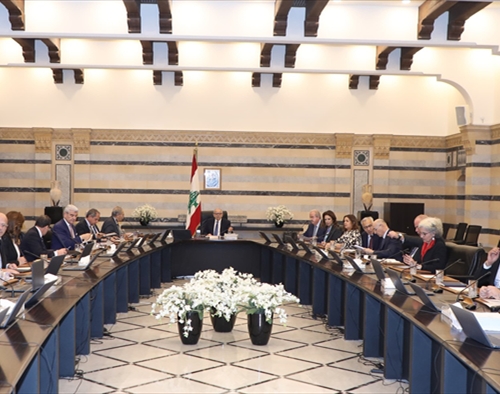 مجلس الوزراء يوافق على منحة مالية للعسكريين و20 ضعفاً للتعويض العائلي للقطاع العام