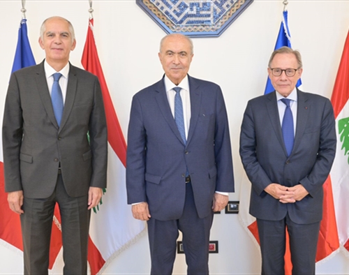 مخزومي: البلد يقف اليوم على شفير هاوية عميقة.. لا يمكن لسيادة القانون أن تزدهر في ظل السلاح