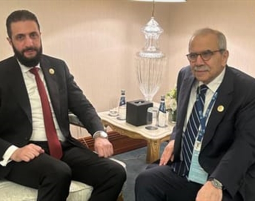 سلام ينشر صورة له مع الشرع... وما قاله عن اللقاء